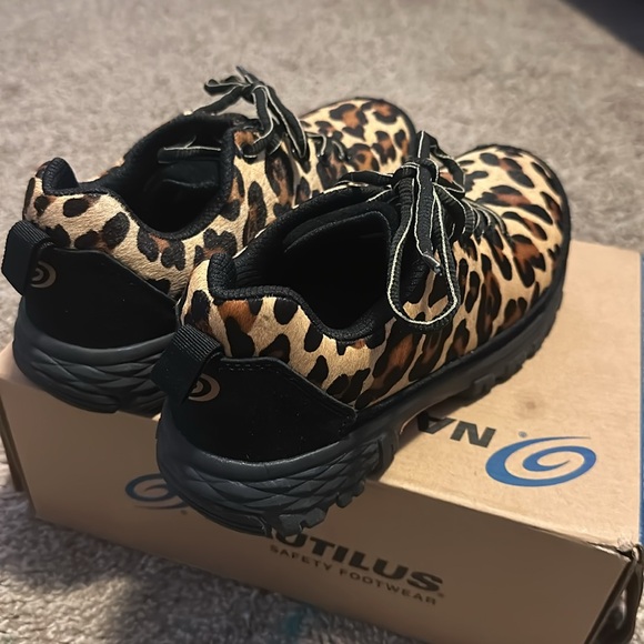 Nautilus safety footwear - Picture 3 of 8